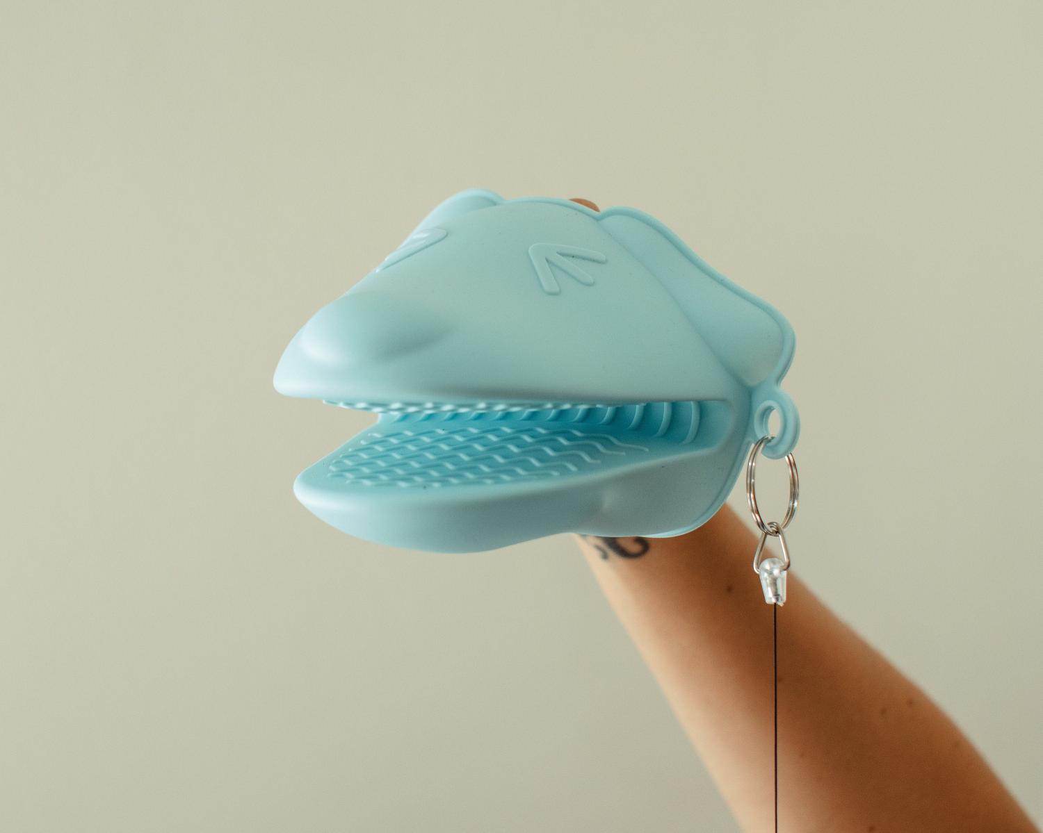 Portable Retractable Safety Mitt - Coronavirus Quarantine Glove