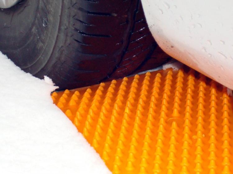 Portable Tow Truck Tire Traction Strips