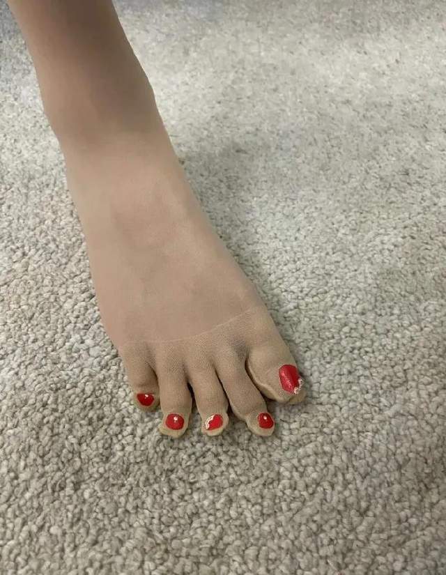 Fake Painted Toenail Stockings From Japan