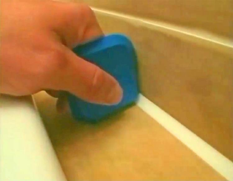 Pro Caulk Caulking Kit Lets You Easily Seal Any Corner