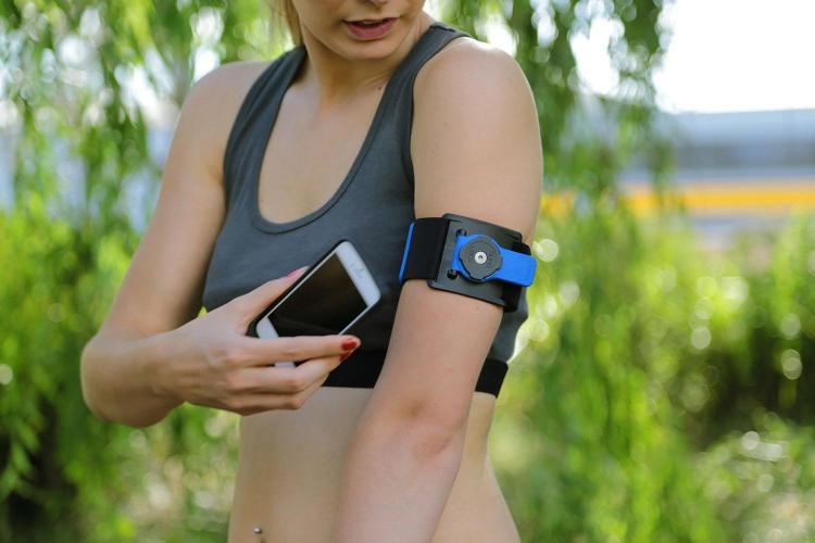Quad Lock Versatile Phone Mounting System - Mount Your Phone On Arm While Jogging
