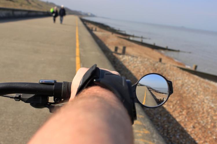 RearViz - Rear-view bicycle mirror attache to your arm - Arm mounted bike mirror