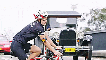 RearViz - Rear-view bicycle mirror attache to your arm - Arm mounted bike mirror