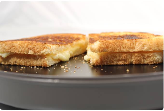 Reheatza Reheats Leftover Pizza In Microwave Without Sogginess