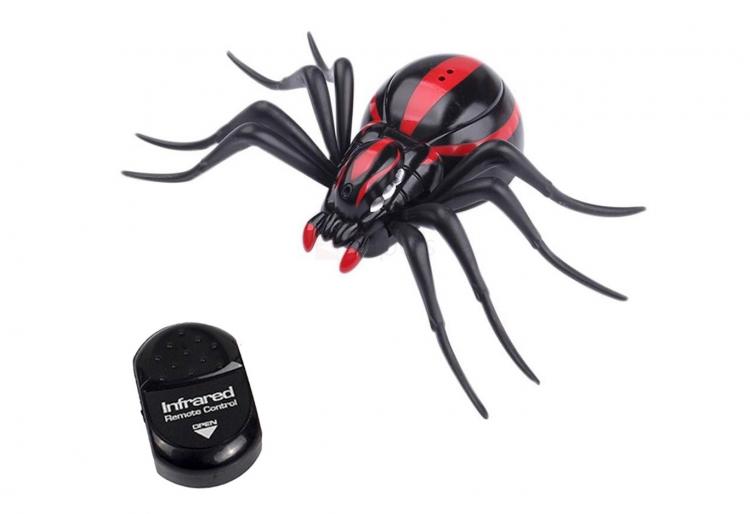 Remote Control Cockroach - Prank Cockroach Robot ToyRemote Control Spider - Giant Prank Spider Robot Toy