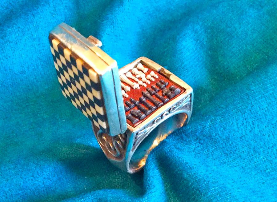Ring Chess Board - Tiny chess board on top of ring