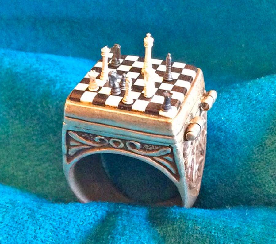 Ring Chess Board - Tiny chess board on top of ring