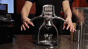 ROK Manual Espresso Maker - GIF