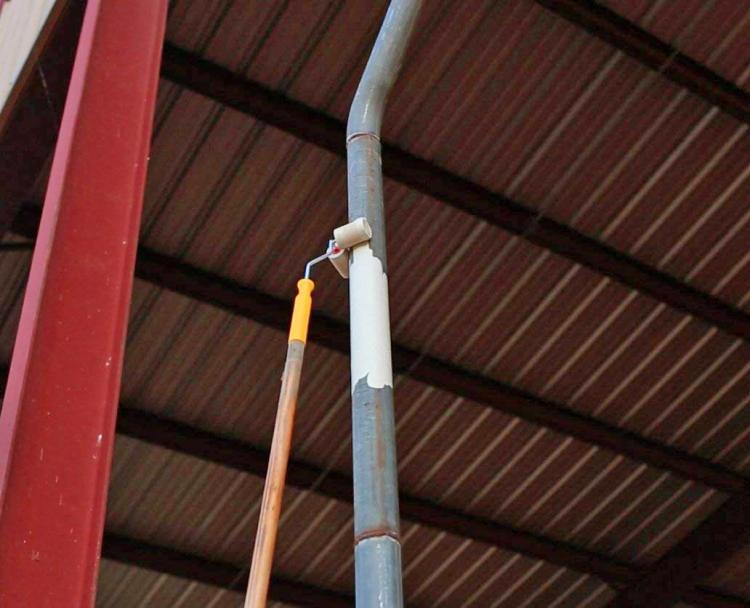 Roll-All Dual Paint Roller Helps Paint Fencing, Poles, and Corners