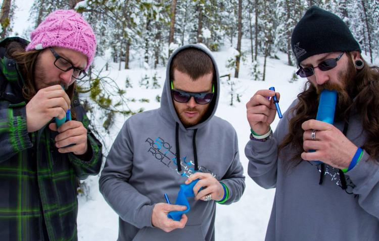 Roll-Uh-Bowl - Portable, foldable, indestructible, silicone bong