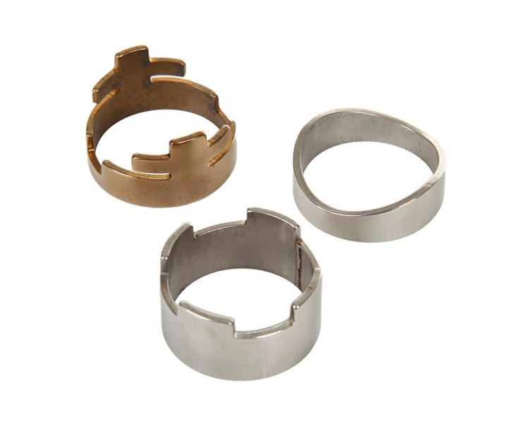 Classy Roll-Up Leather Chess Set - Stainless Steel Pieces