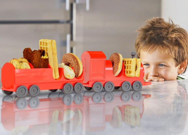 Rolling Taco Train Taco Holder - Locomotive taco holding train cars