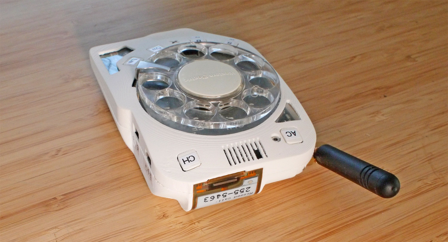Rotary Cellphone - Retro cellphone with rotary dial