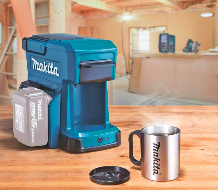 Makita Ultra-rugged  portable job site coffee maker is powered by power tool batteries - Construction site coffee maker