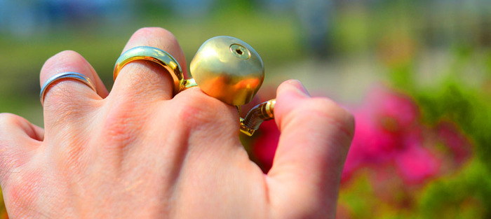 Run Bell - Runing Bell Ring - Double Ring bell ringer for jogging in urban areas