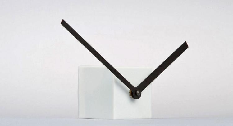 RND_TIME - Scattered Numbers Wall Clock