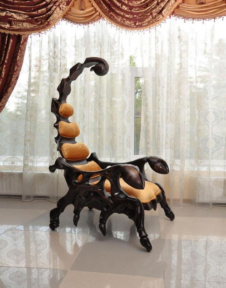 Scorpion Chair - Giant evil villain chairScorpion Chair - Giant evil villain chair