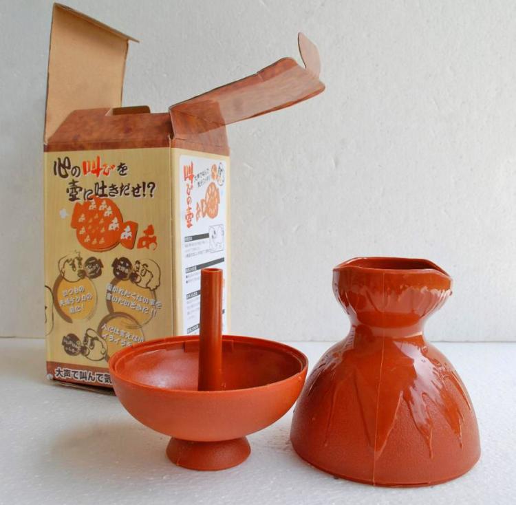 Scream Absorbing Vase - Shouting vase absorbs your screams