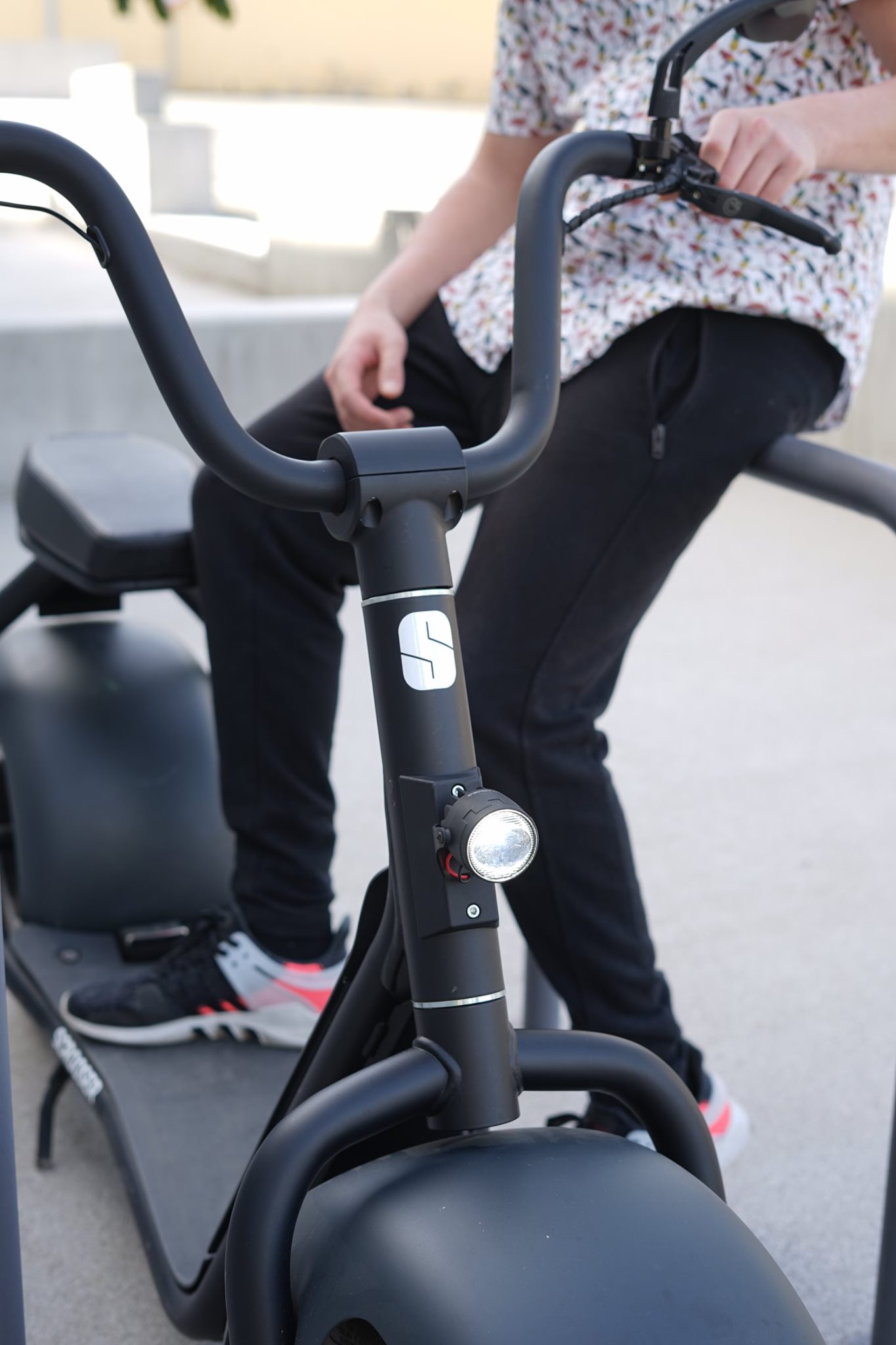 Scrooser Electric Kick Paddle Scooter
