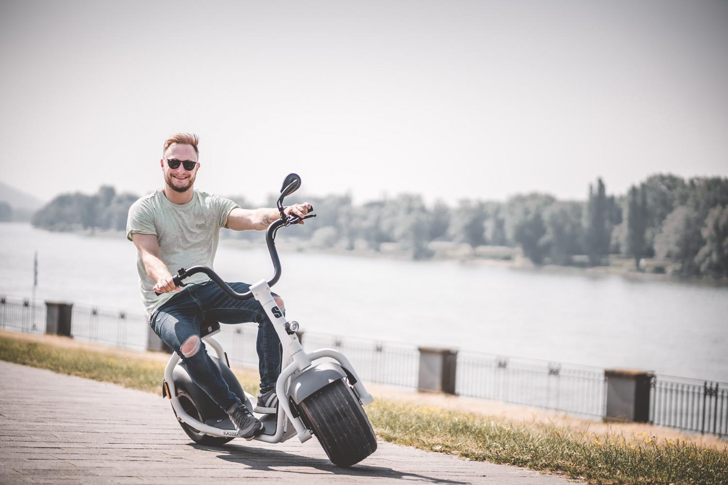 Scrooser Electric Kick Paddle Scooter