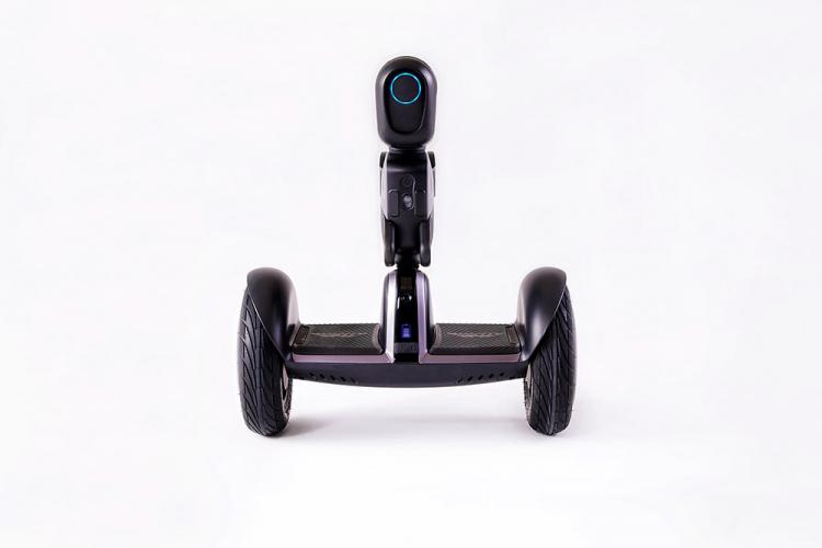 Segway Loomo Personal Robot That You Can Ride Like a Hoverboard