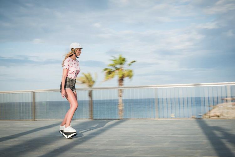 Segway Drift W1 E-Skates - Self-Balancing Skates - Hoverboard skates