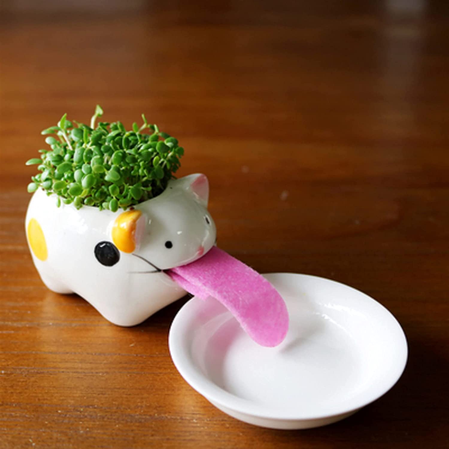 Drinking Animal Planters - Slurp up water through their tongues
