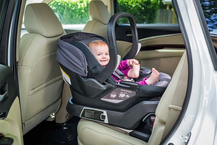 4Moms Self Installing Car Seat - Robotic Smart Car Seat Installs Itself