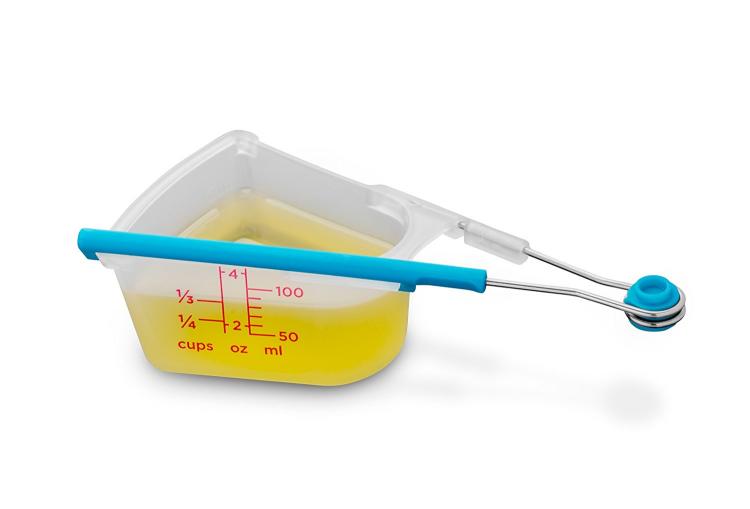 Levups - Self Leveling Measuring Cups - Handle Scraper auto leveling measuring cups