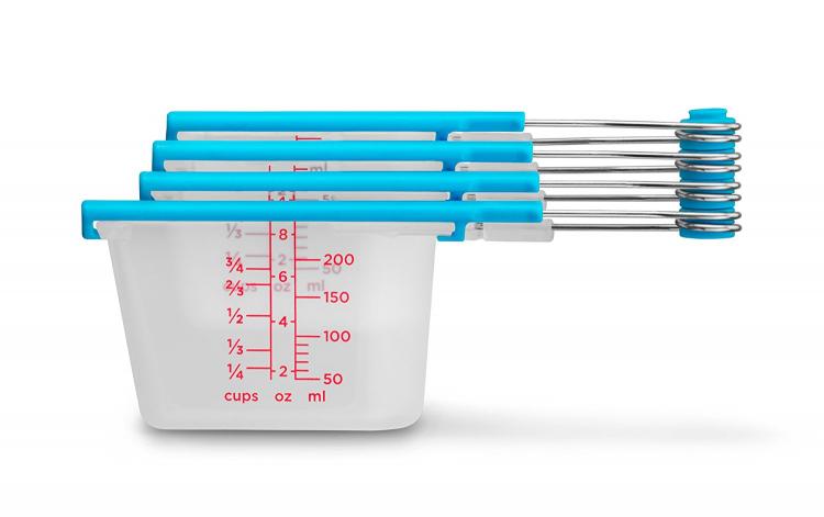 Levups - Self Leveling Measuring Cups - Handle Scraper auto leveling measuring cups