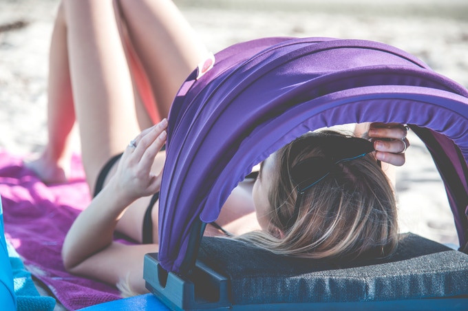 Shader Mini Personal Shade Provider - Mini Umbrella For Your Face While at the Beach