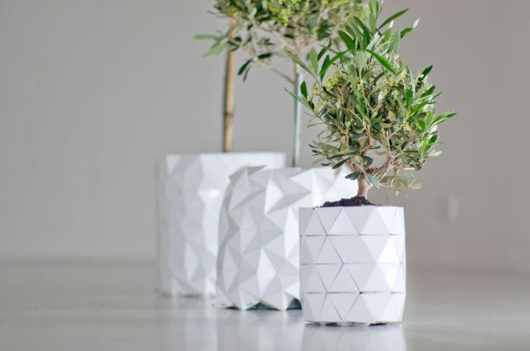 Shape-Shifting Origami Plant Pot Grows With Plant