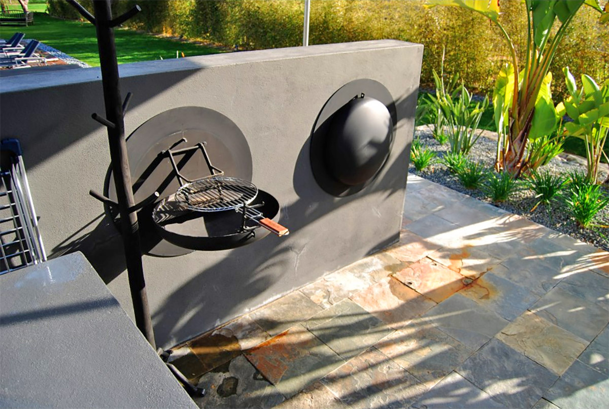 SIGMAFOCUS Retractable BBQ Grill Mounts Onto Wall Of Your House