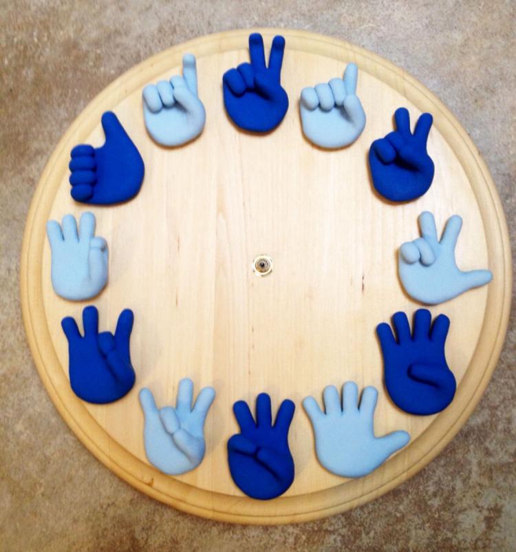 SIgn Language ASL Wall Clock