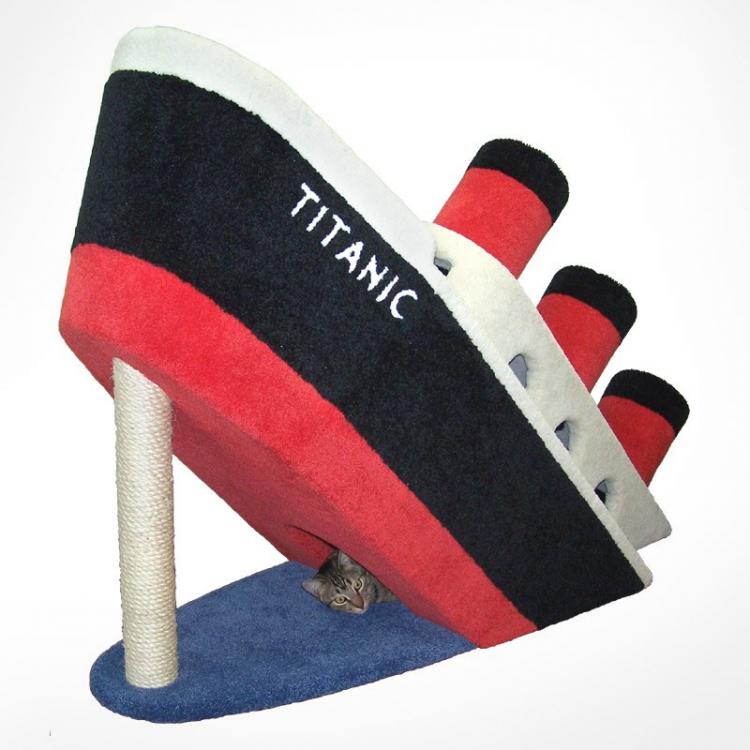 Titanic Cat Playground