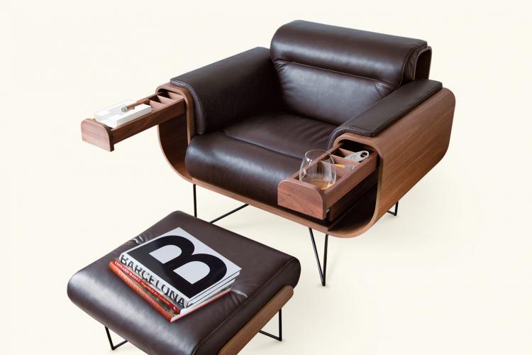 El Purista Classy Leather Smoking With Slide-Out Arm Rest Drawers