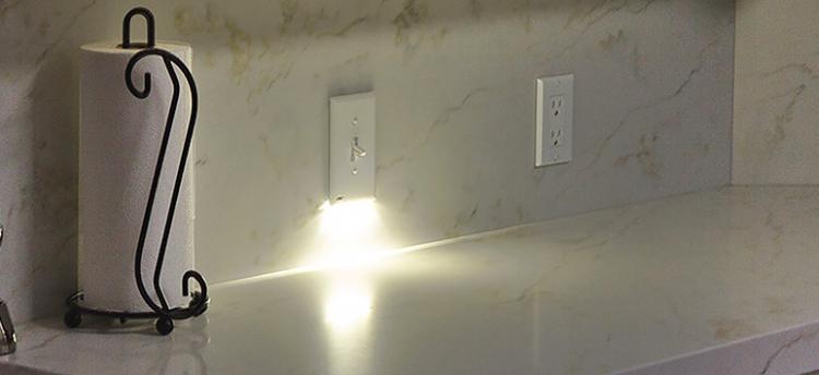 SnapPower SwitchLight - Light-Switch Night-Light