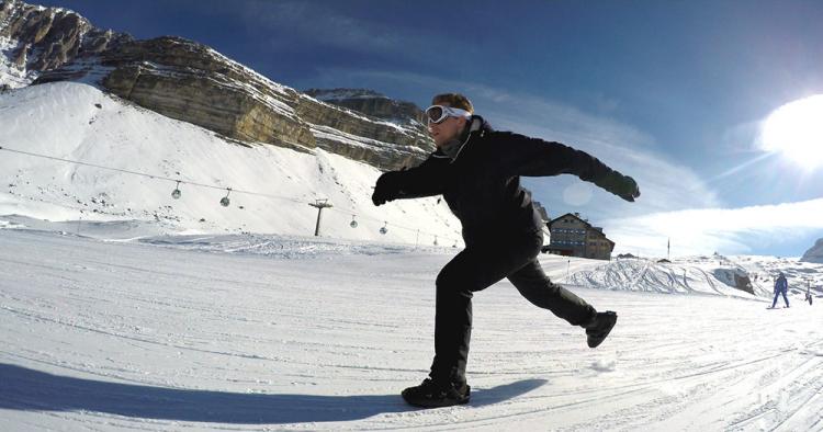 SnowFeet New Winter Sport Combines Skis and Skates