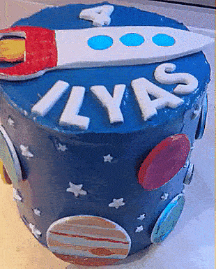 Space-Themed Cake Reveals an Entire Galaxy Once Sliced Into