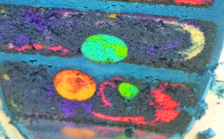 Space-Themed Cake Reveals an Entire Galaxy Once Sliced Into