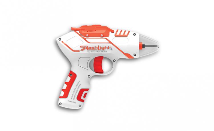Splashlight Squirt Gun - Water Shoots Out Glowing Water - Glow in the dark water squirt gun