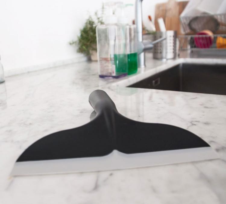 Splash Whale Tail Squeegee