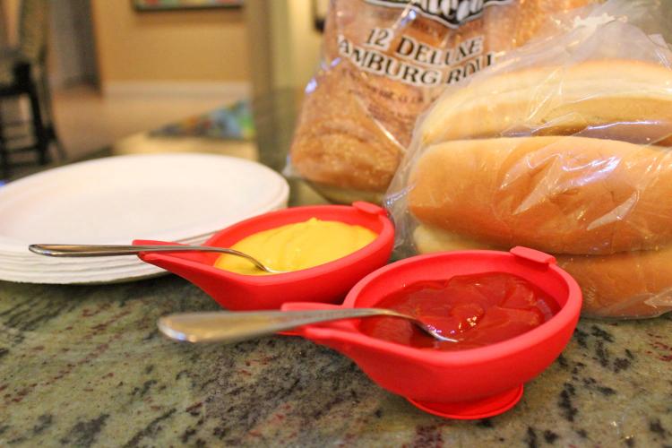 Spoon Buddy - Suction Cup Cooking Spoon Holder - Multi-function cooking spoon holder