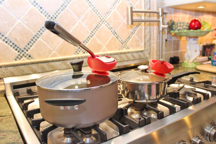 Spoon Buddy - Suction Cup Cooking Spoon Holder - Multi-function cooking spoon holder