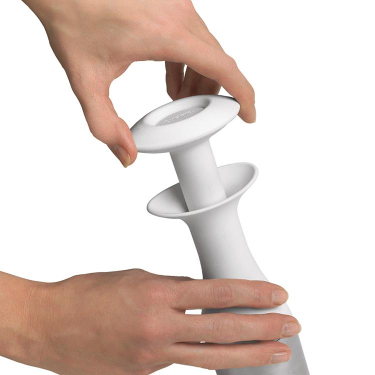 Unique Ice Cream Scooper Creates Stackable Scoops For Elegant Presentations - Cuisipro Scoop and Stack Ice Cream Scoop