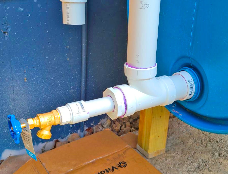 DIY Stacked Rain Barrel Rain Water Collection System