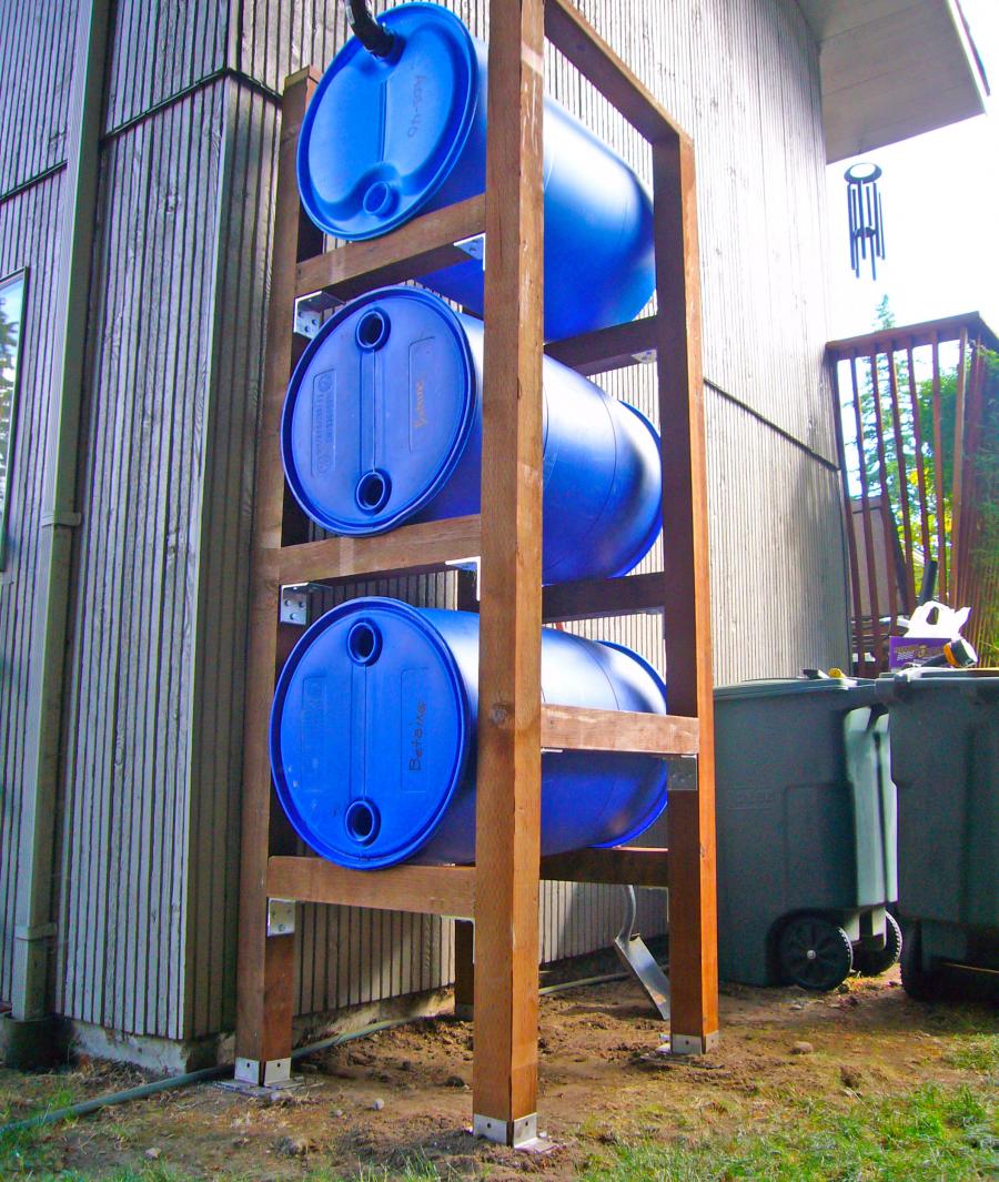 DIY Stacked Rain Barrel Rain Water Collection System