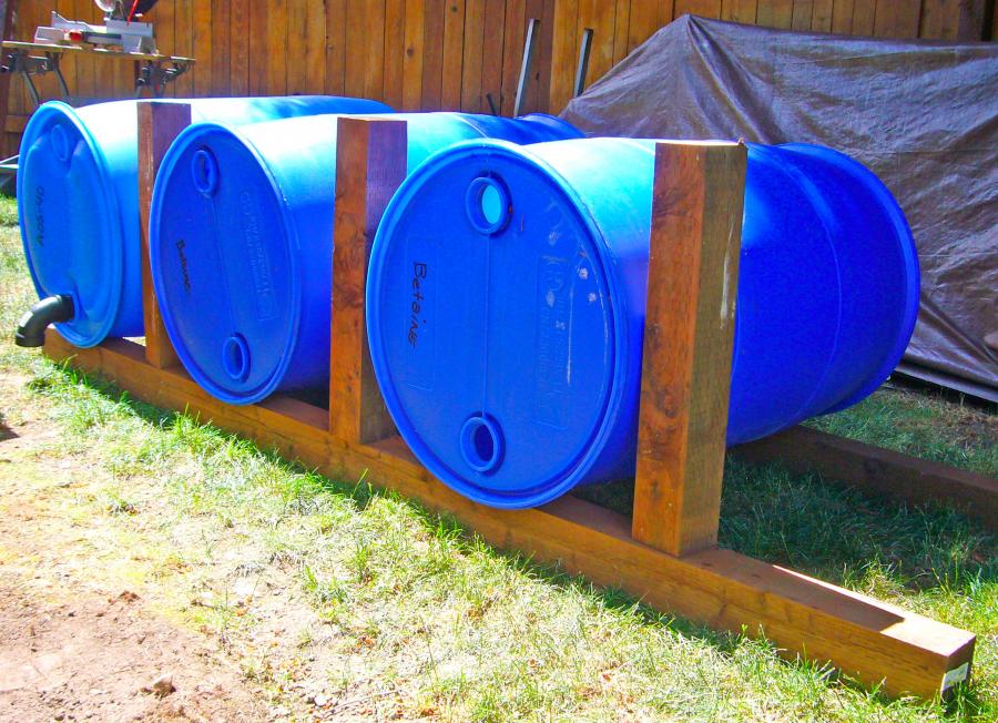 DIY Stacked Rain Barrel Rain Water Collection System