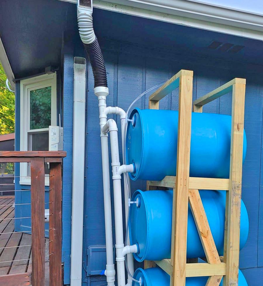 DIY Stacked Rain Barrel Rain Water Collection System