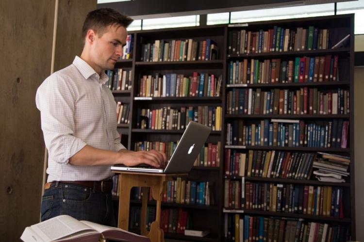 StandStand: A Portable Standing Desk